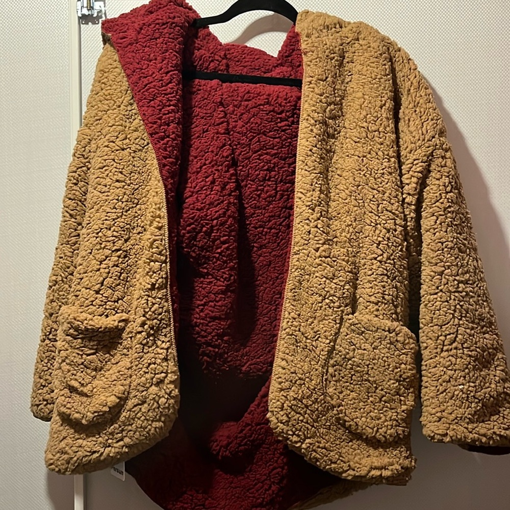 Persun reversible fuzzy jacket